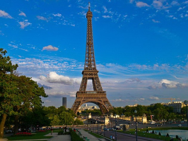 Франция. Эйфелева башня
