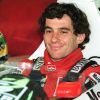 8765 Айртон Сенна да Сильва, бразильский гонщик, который выиграл три чемпионата мира Формулы 1.
