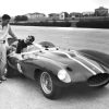 8947 Был итальянским водителем автомобильных гонок и предпринимателем - гонщик Энцо Ансельмо Феррари.