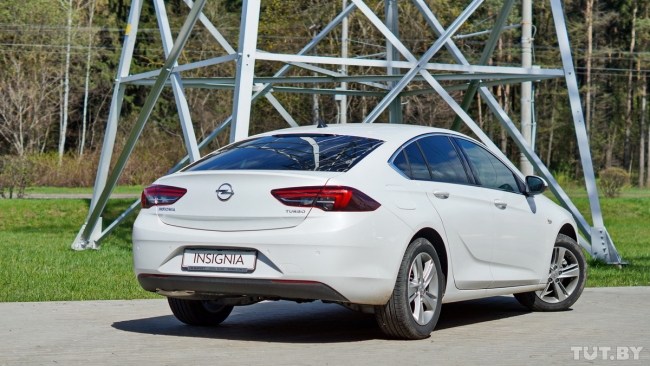 37199 Можно ли ездить экономно с 1.5 Turbo и механикой? Opel Insignia. Opel Insignia Grand Sport