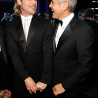 40348 Джордж Клуни рассказал, как Брэд Питт однажды разыграл его на съемках в Италии: "Это ужасная история"