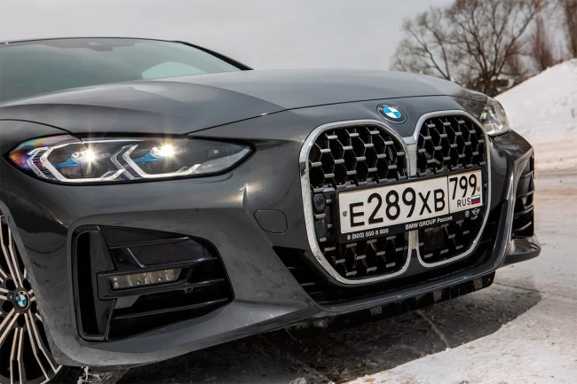 Новая BMW 4: три мнения о купе, которое критикуют за ноздри. BMW 4 Series Coupe (G22)