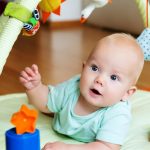 49393 Ребенок 6 месяцев: что нужно знать